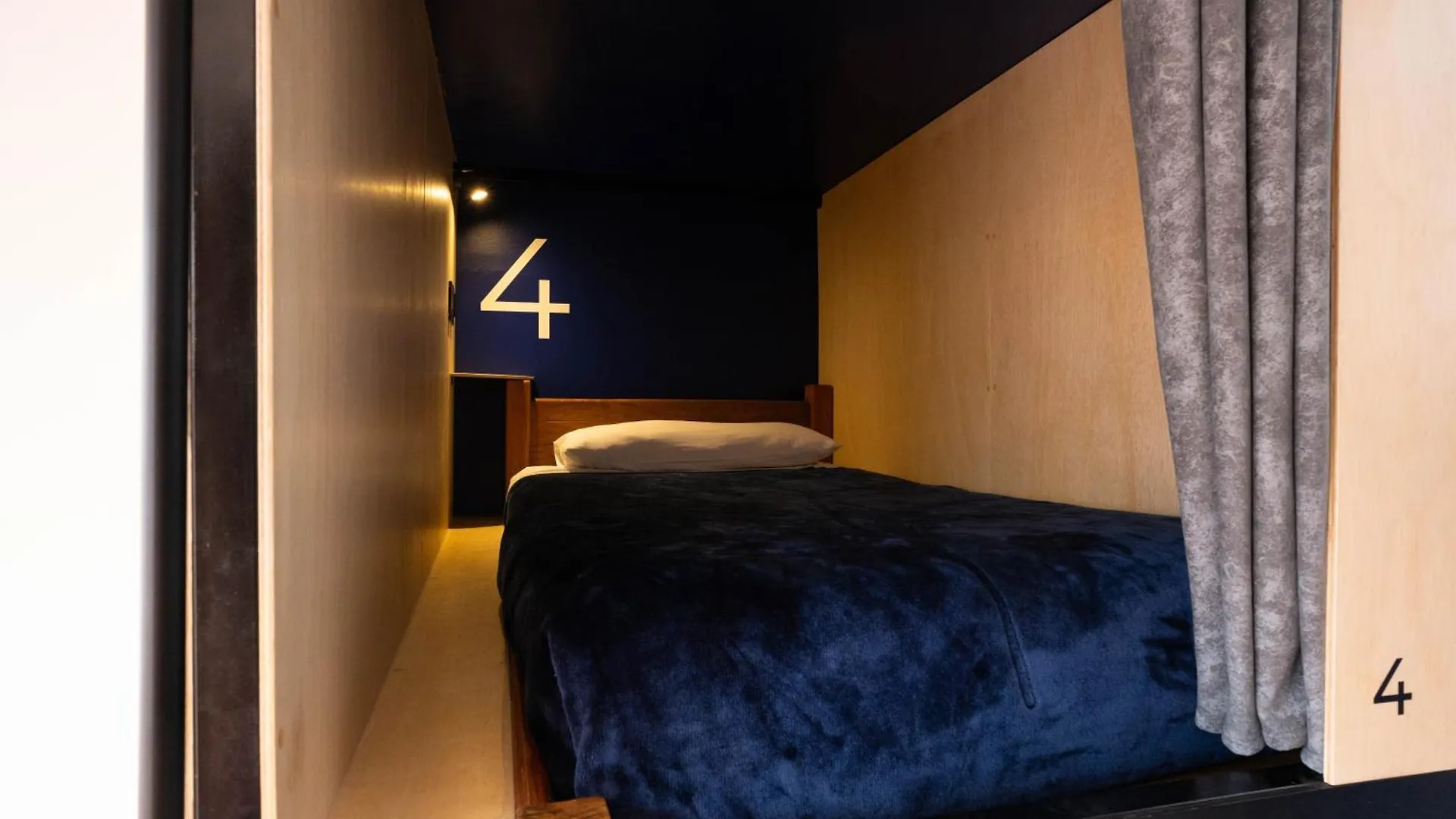 Community Hostel Quito 0*,  Ecuador