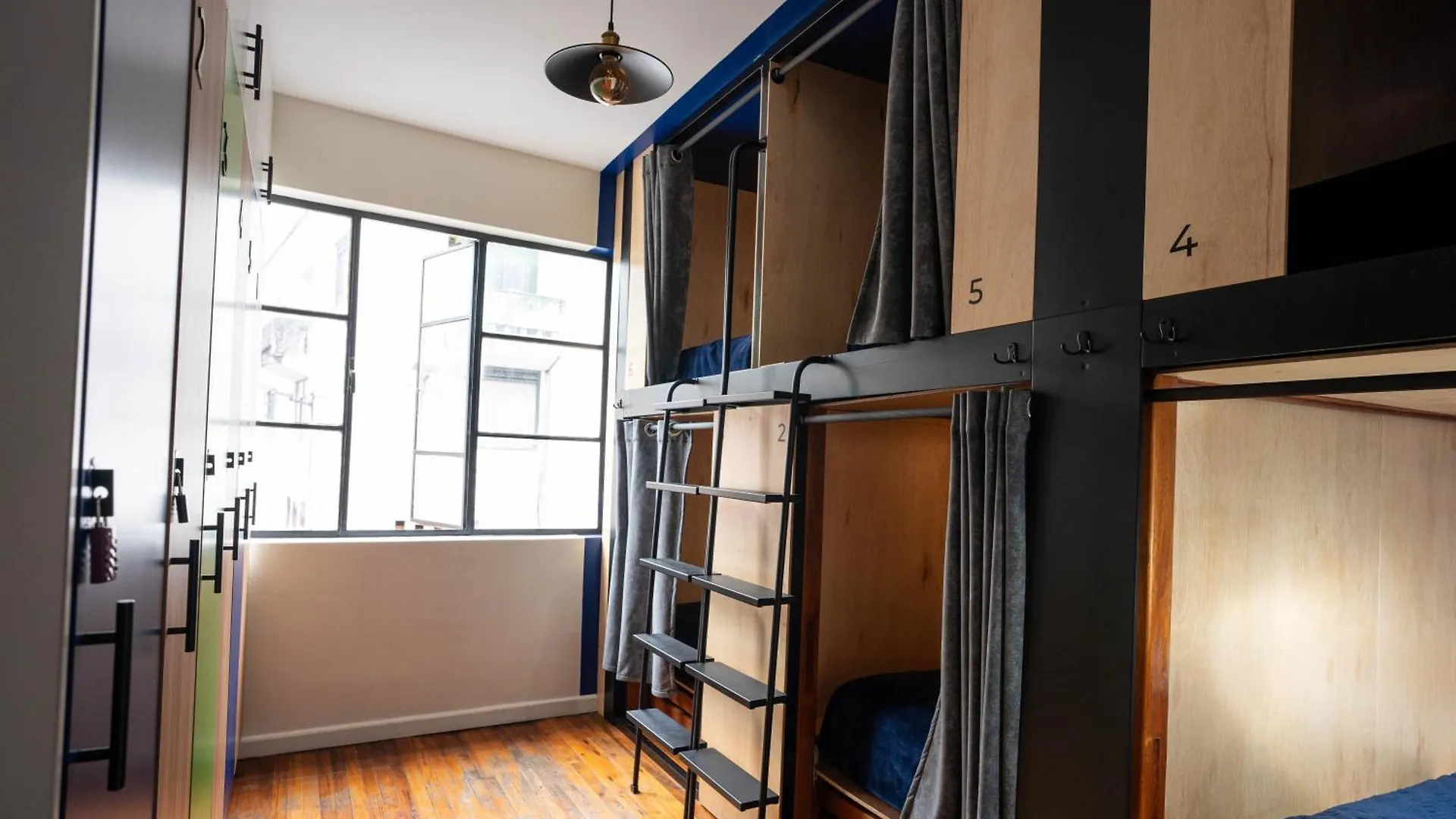 Community Hostel Quito Ecuador